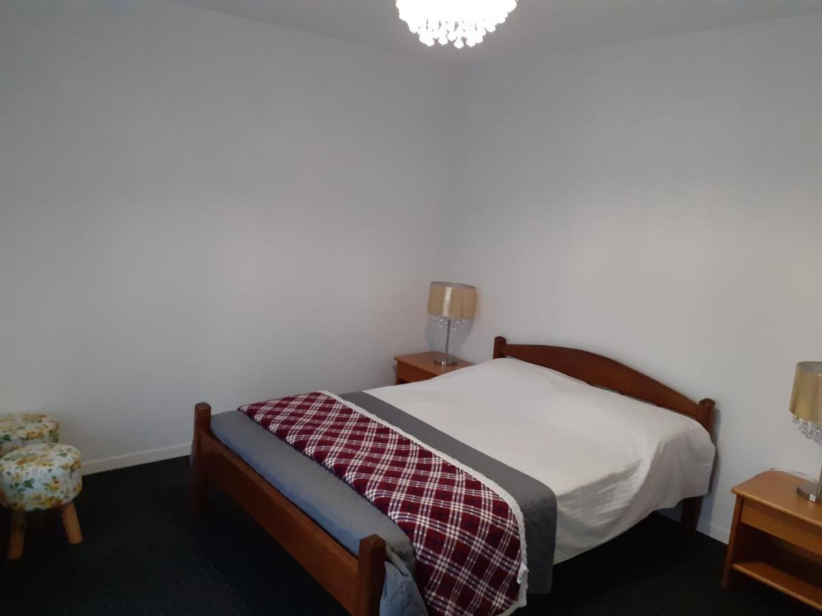 Salcia Hotel Tasnad Luaran gambar