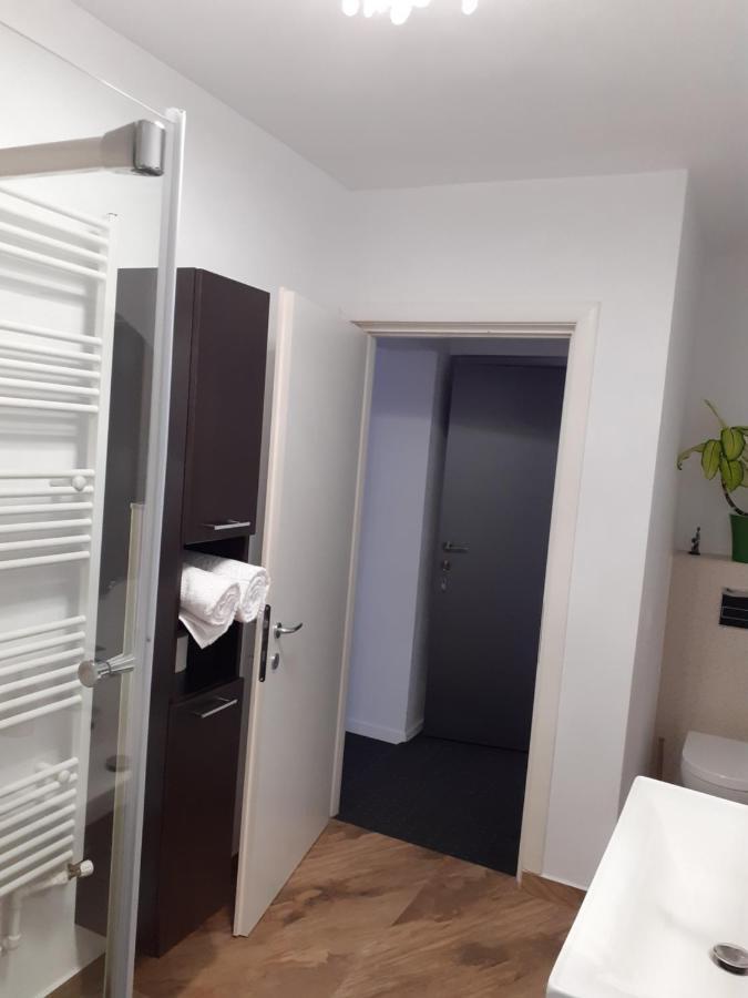 Salcia Hotel Tasnad Luaran gambar